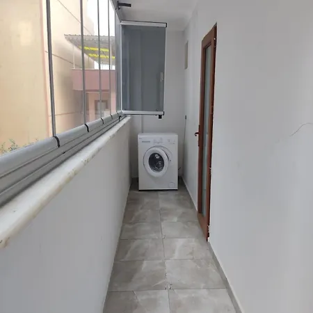 Can Residence 아파트 트라존